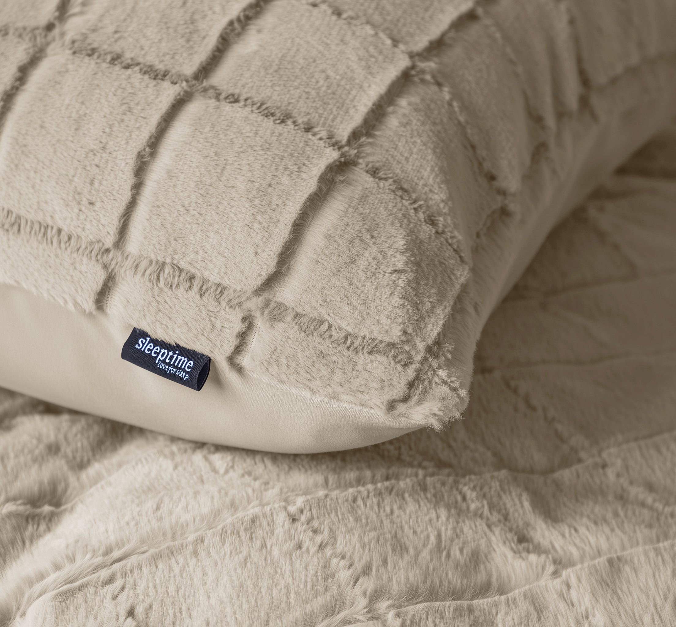 Dekbedovertrekset Faux Fur Check Beige