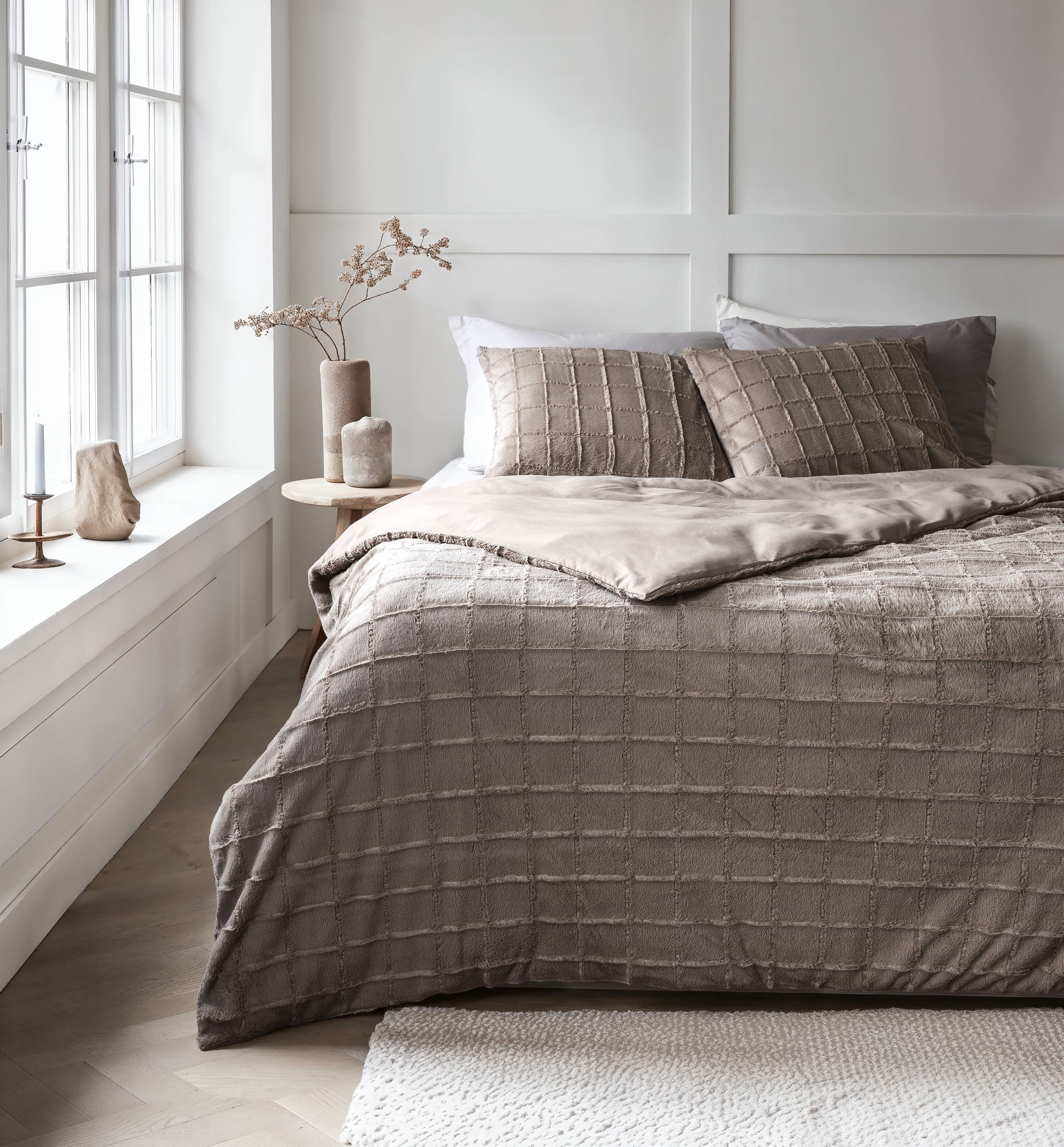 Dekbedovertrekset Faux Fur Check Taupe