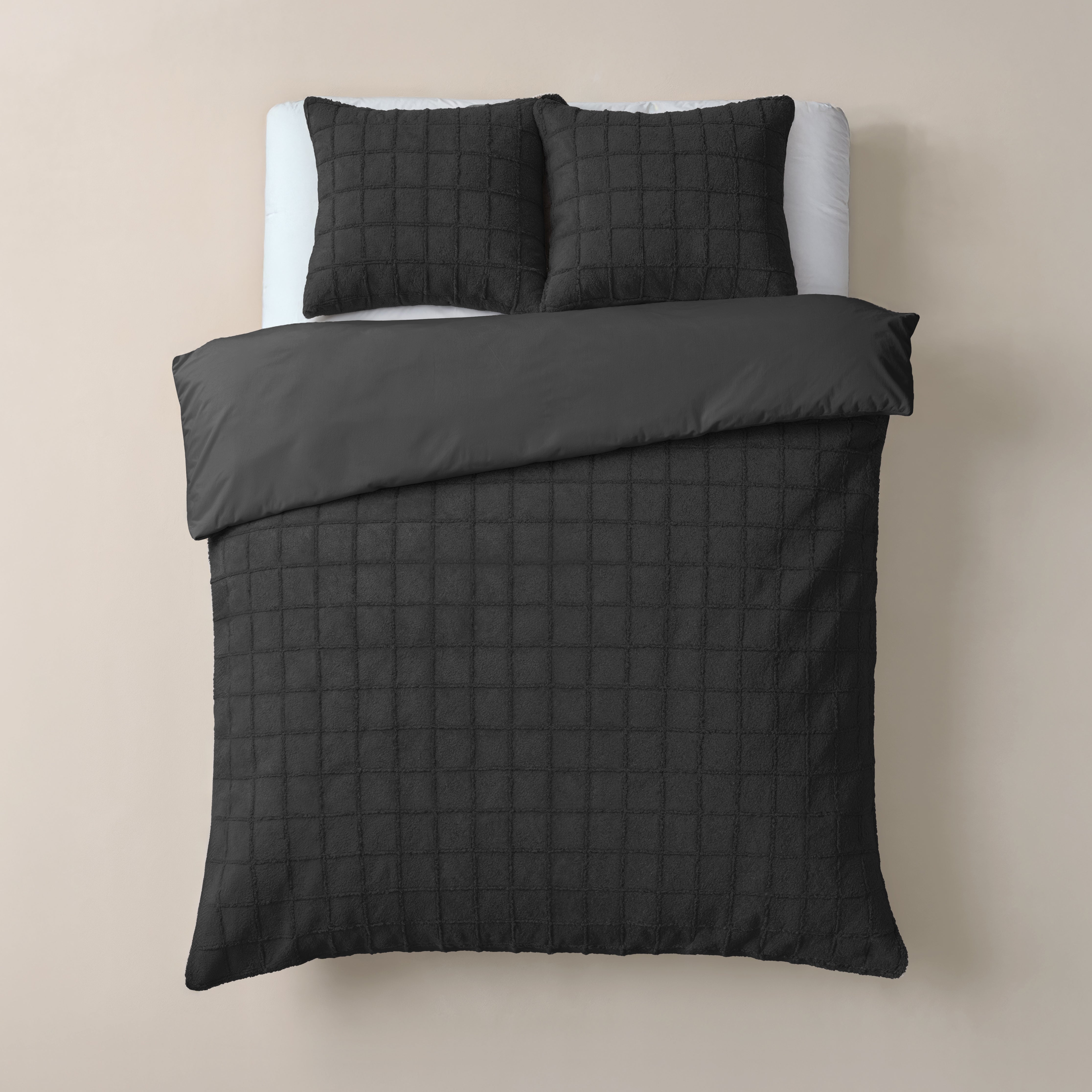 Dekbedovertrekset Faux Fur Check Zwart