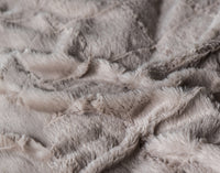 Dekbedovertrekset Faux Fur Check Taupe