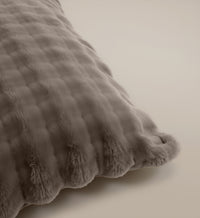 Dekbedovertrekset Pompom Taupe